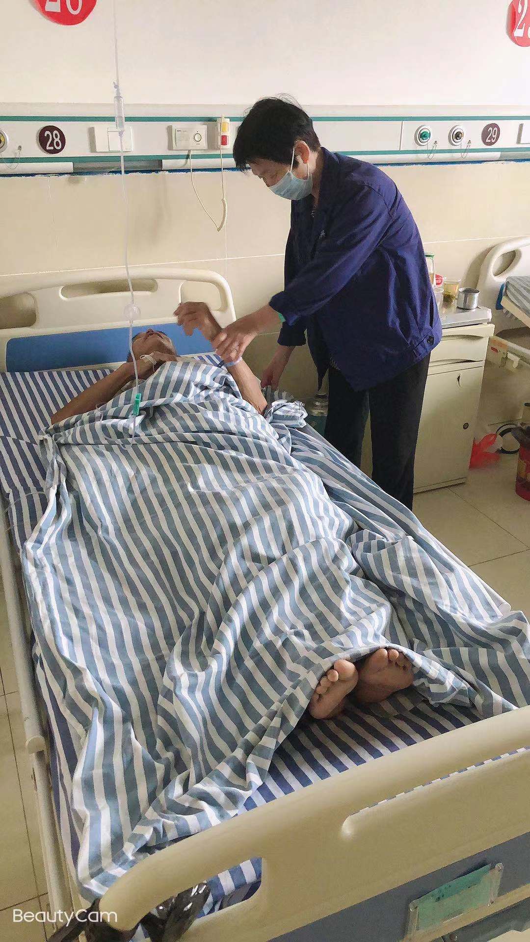 麻城七旬老人闌尾炎手術(shù)后康復(fù)護(hù)理(圖2) 麻城七旬老人闌尾炎手術(shù)后康復(fù)護(hù)理(圖2)